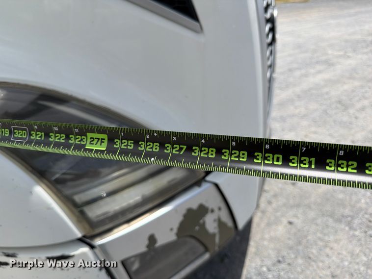 image for item ED5367 2020 Volvo VNL semi truck