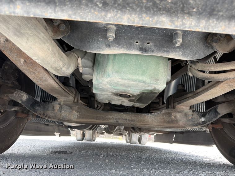 image for item ED5367 2020 Volvo VNL semi truck