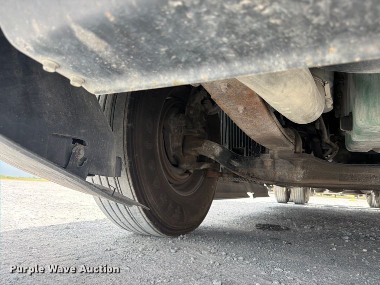 image for item ED5367 2020 Volvo VNL semi truck