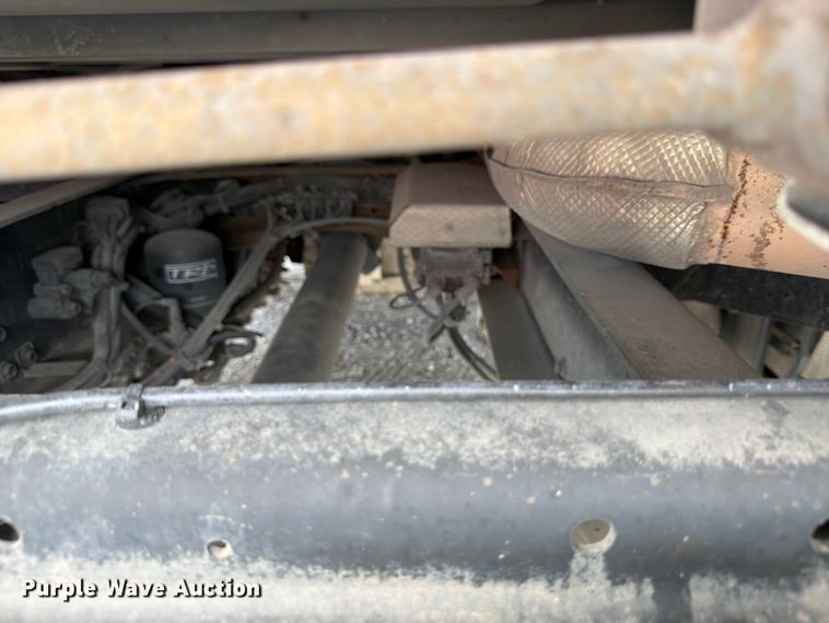 image for item ED5367 2020 Volvo VNL semi truck