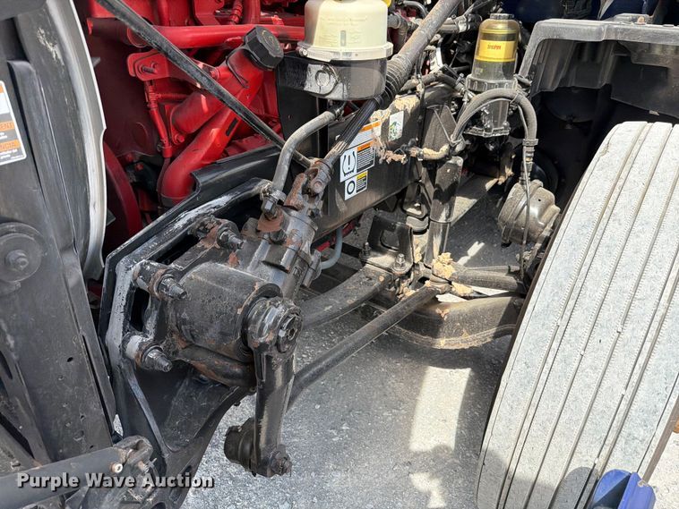 image for item ED5369 2020 Peterbilt 579 semi truck