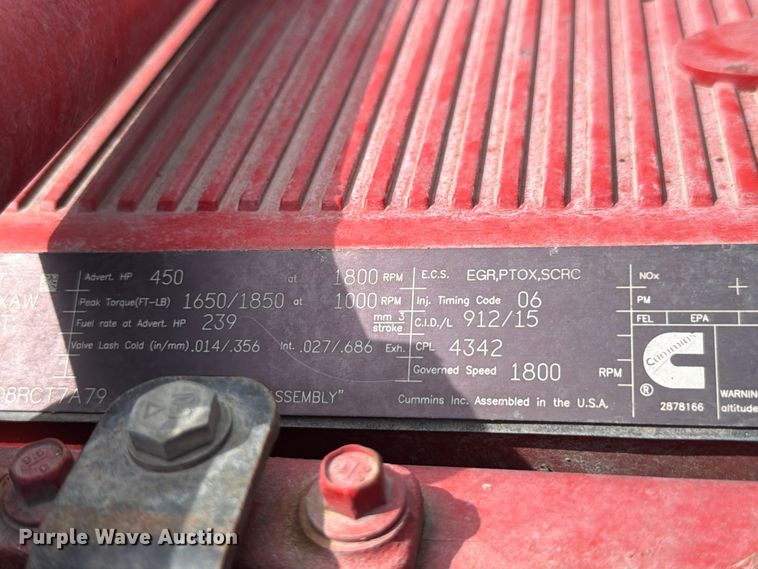 image for item ED5369 2020 Peterbilt 579 semi truck