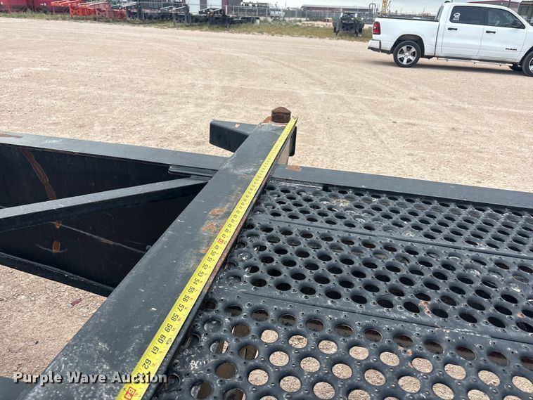 image for item EF6324 2019 Gallegos frac sand chassis trailer