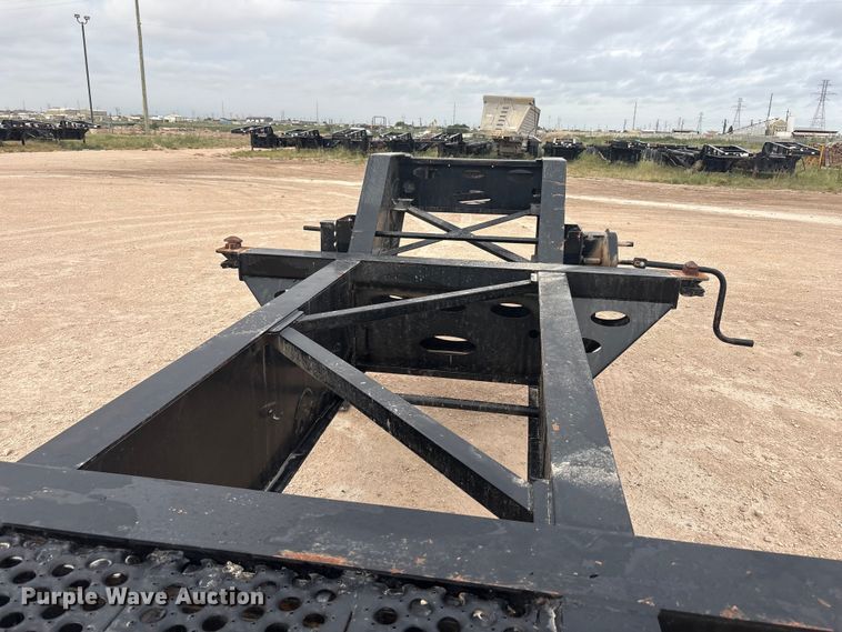 image for item EF6324 2019 Gallegos frac sand chassis trailer