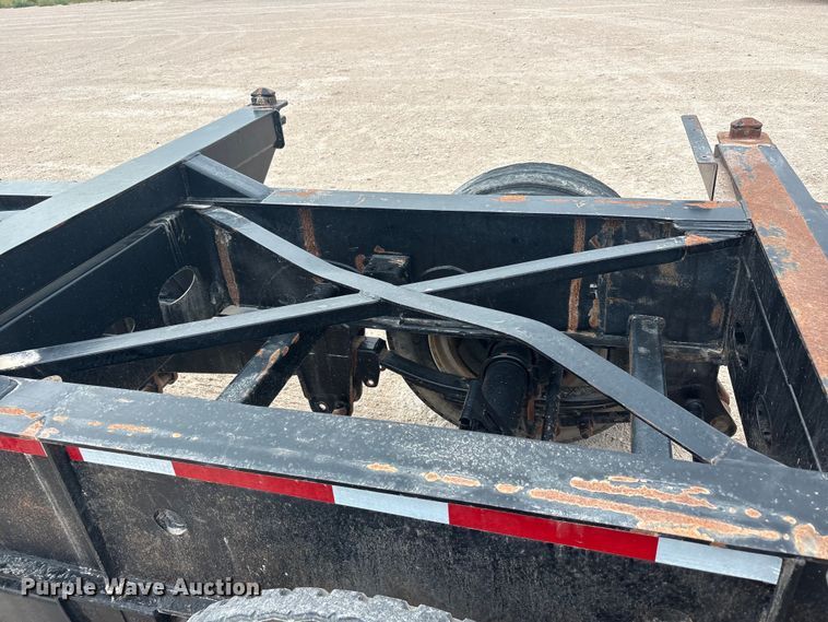 image for item EF6324 2019 Gallegos frac sand chassis trailer