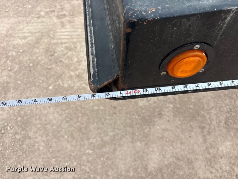 image for item EF6324 2019 Gallegos frac sand chassis trailer