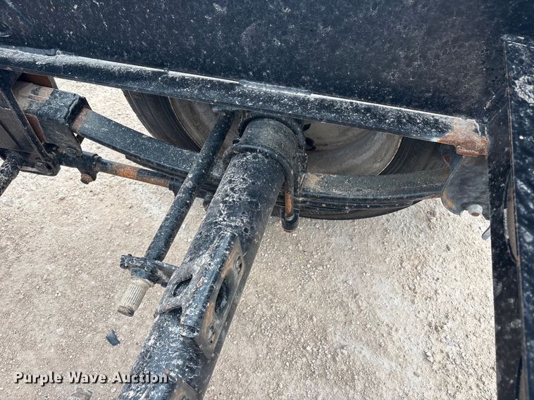 image for item EF6324 2019 Gallegos frac sand chassis trailer