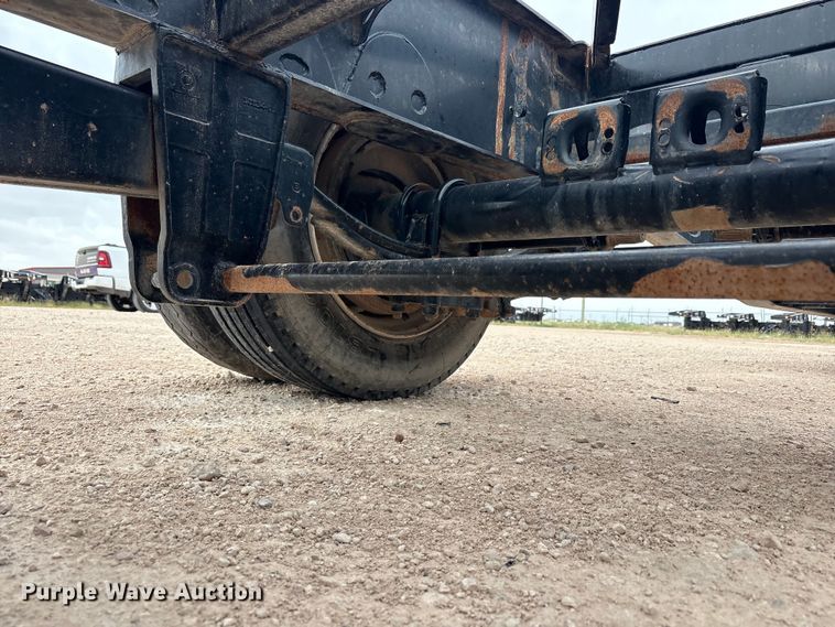 image for item EF6324 2019 Gallegos frac sand chassis trailer
