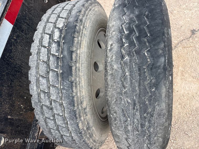 image for item EF6324 2019 Gallegos frac sand chassis trailer