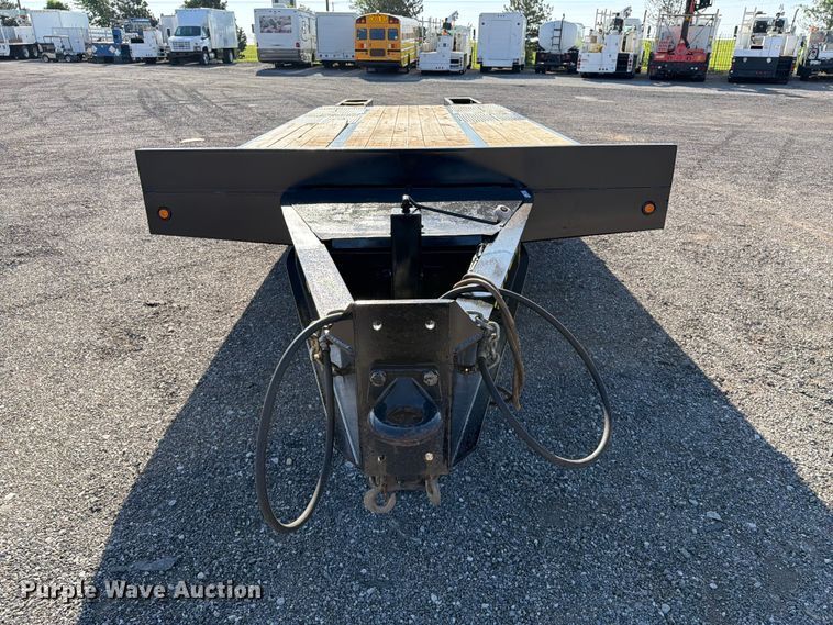 image for item EG9253 2012 Big Tex 20AD-20+5 equipment trailer