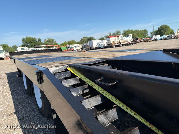 image for item EG9253 2012 Big Tex 20AD-20+5 equipment trailer