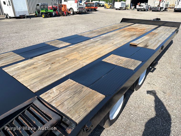 image for item EG9253 2012 Big Tex 20AD-20+5 equipment trailer