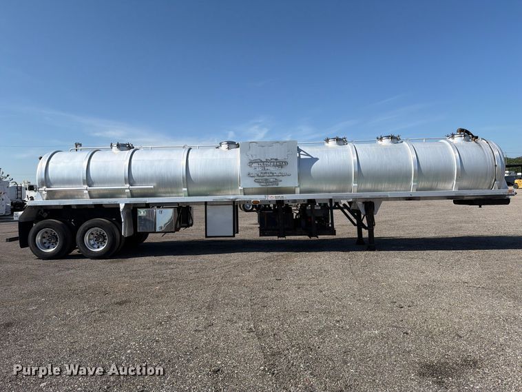 image for item EG9254 2015 ITI AV15010250 vacuum trailer