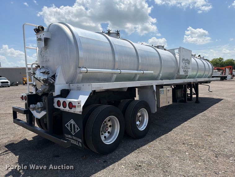 image for item EG9254 2015 ITI AV15010250 vacuum trailer