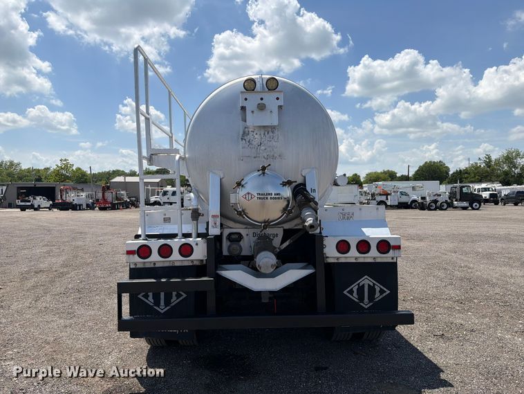 image for item EG9254 2015 ITI AV15010250 vacuum trailer