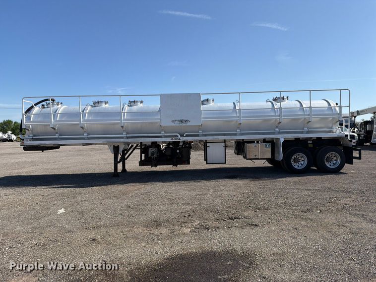 image for item EG9254 2015 ITI AV15010250 vacuum trailer