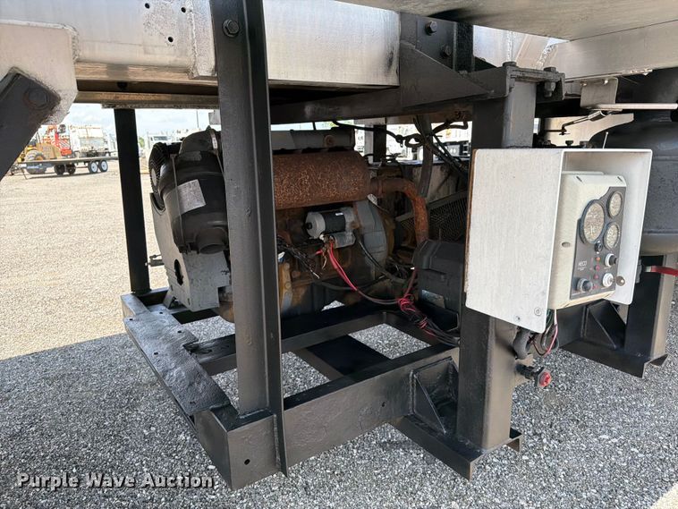 image for item EG9254 2015 ITI AV15010250 vacuum trailer