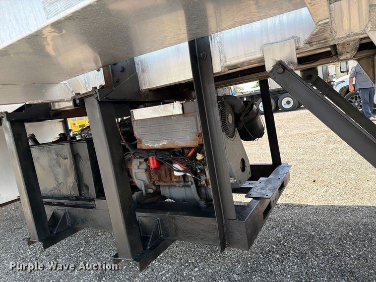 image for item EG9254 2015 ITI AV15010250 vacuum trailer