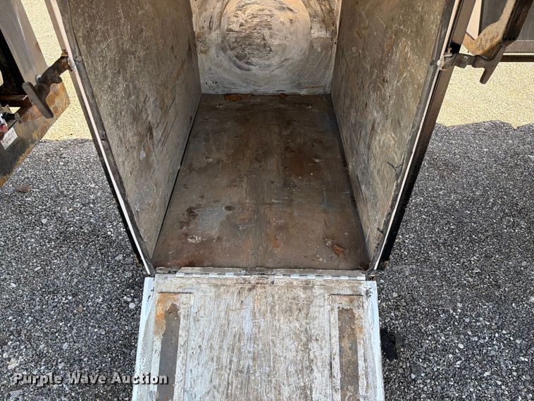 image for item EG9254 2015 ITI AV15010250 vacuum trailer