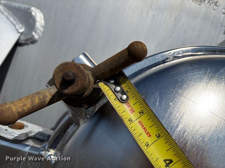 image for item EG9254 2015 ITI AV15010250 vacuum trailer