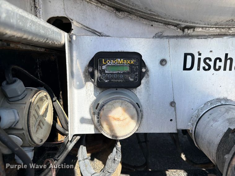 image for item EG9254 2015 ITI AV15010250 vacuum trailer