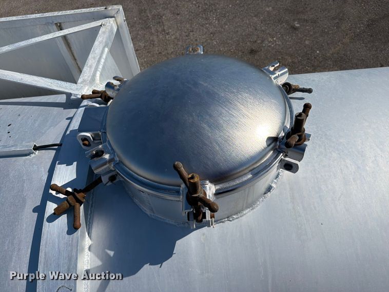 image for item EG9254 2015 ITI AV15010250 vacuum trailer