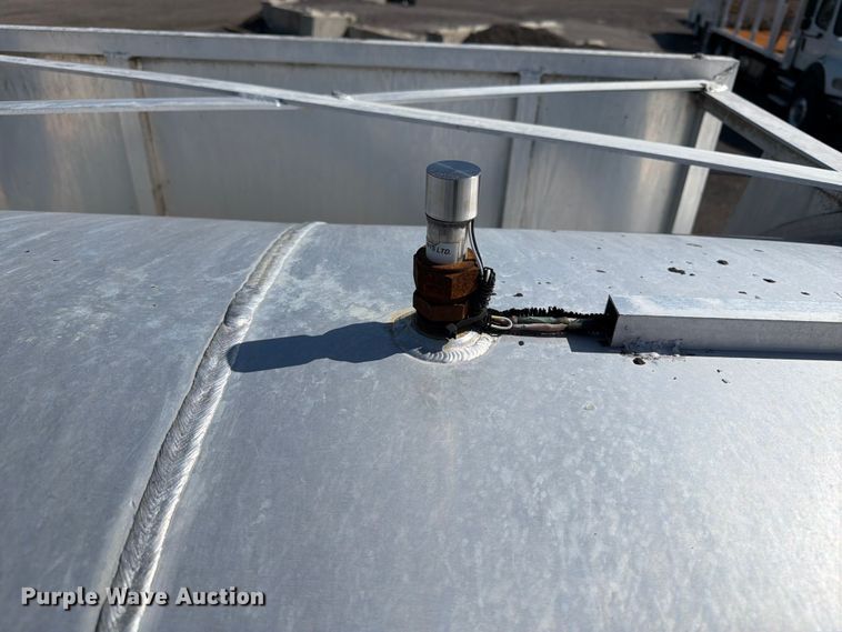 image for item EG9254 2015 ITI AV15010250 vacuum trailer