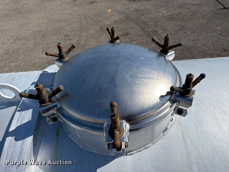 image for item EG9254 2015 ITI AV15010250 vacuum trailer