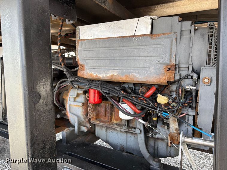 image for item EG9254 2015 ITI AV15010250 vacuum trailer