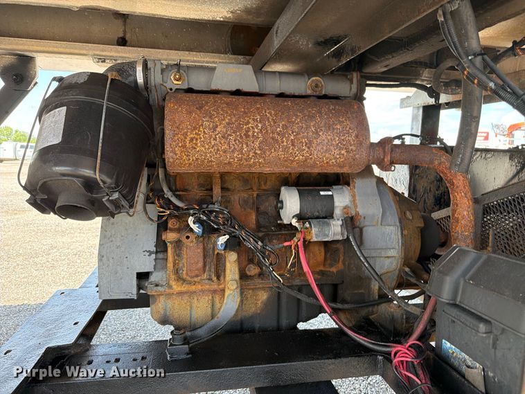 image for item EG9254 2015 ITI AV15010250 vacuum trailer