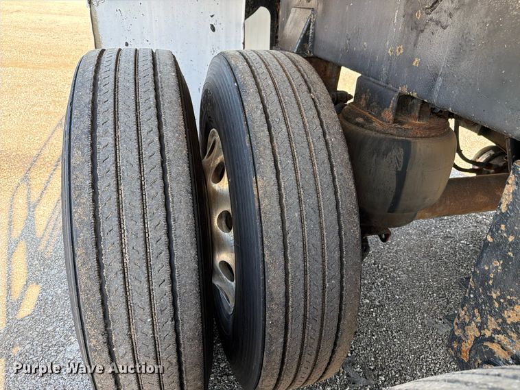 image for item EG9254 2015 ITI AV15010250 vacuum trailer