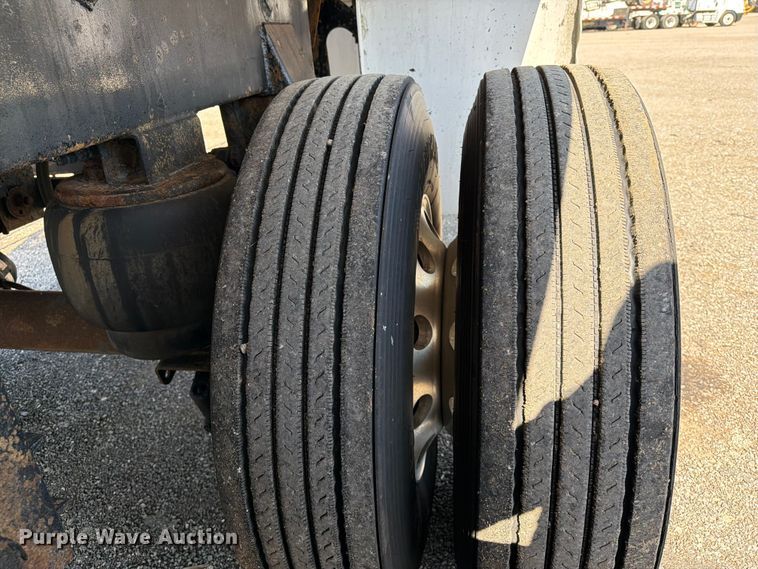 image for item EG9254 2015 ITI AV15010250 vacuum trailer