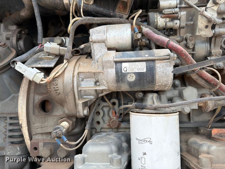 image for item EG9263 2001 Utility VS1R refrigerated van trailer