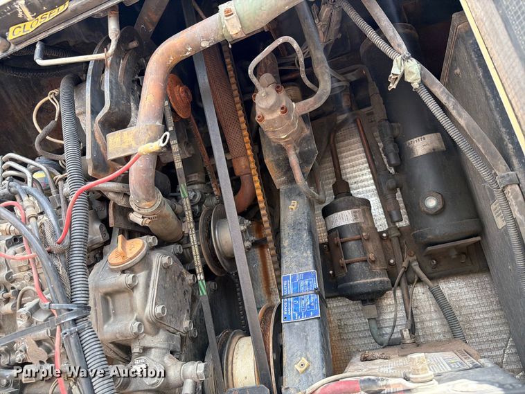 image for item EG9263 2001 Utility VS1R refrigerated van trailer