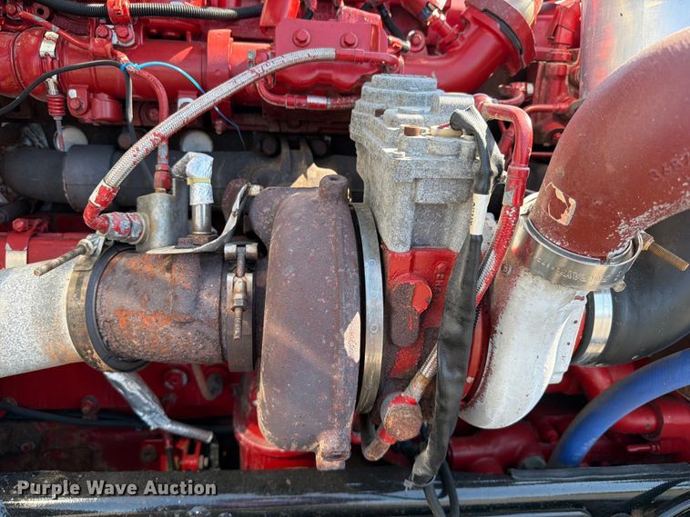 image for item EG9283 2014 Peterbilt 367 semi truck