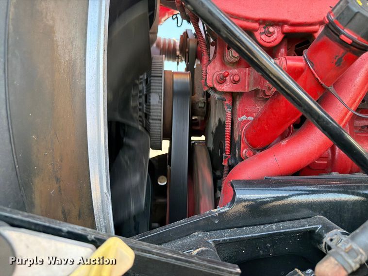 image for item EG9283 2014 Peterbilt 367 semi truck