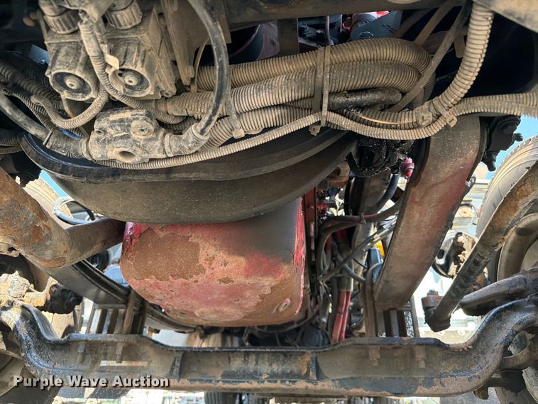image for item EG9283 2014 Peterbilt 367 semi truck