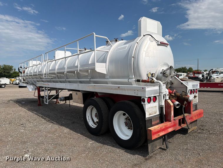 image for item EG9285 2006 Dragon Products vacuum trailer