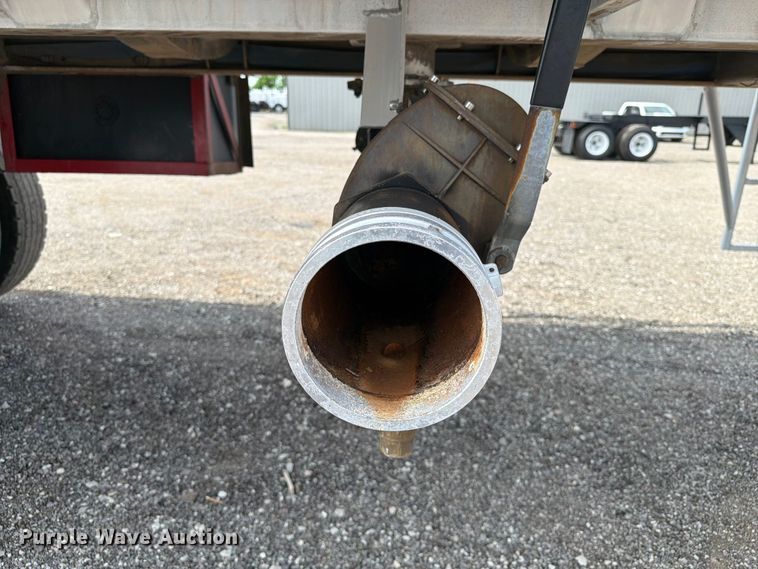 image for item EG9285 2006 Dragon Products vacuum trailer