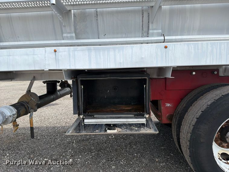 image for item EG9285 2006 Dragon Products vacuum trailer