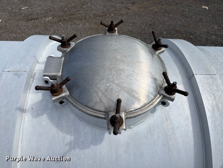 image for item EG9285 2006 Dragon Products vacuum trailer