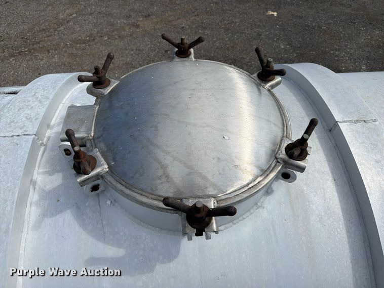 image for item EG9285 2006 Dragon Products vacuum trailer