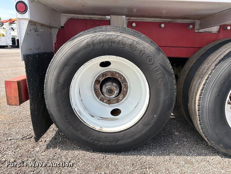 image for item EG9285 2006 Dragon Products vacuum trailer