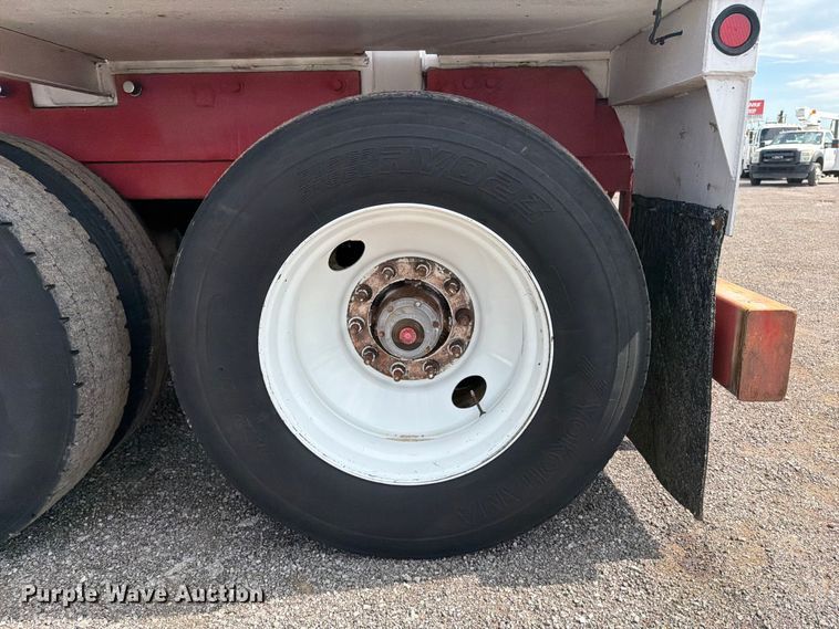 image for item EG9285 2006 Dragon Products vacuum trailer