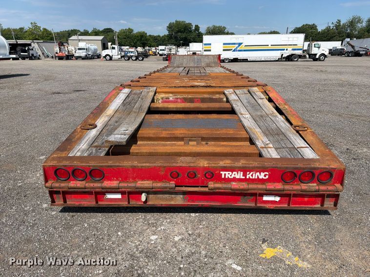 image for item EG9286 1997 Trail King HT Series drop deck hydraulic tail equipment trailer