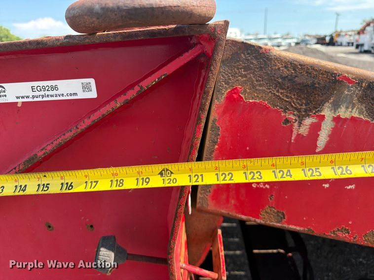 image for item EG9286 1997 Trail King HT Series drop deck hydraulic tail equipment trailer