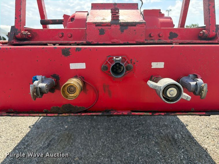 image for item EG9286 1997 Trail King HT Series drop deck hydraulic tail equipment trailer