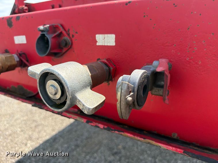 image for item EG9286 1997 Trail King HT Series drop deck hydraulic tail equipment trailer