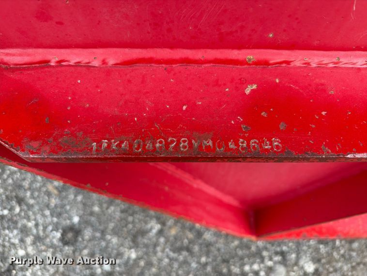 image for item EG9286 1997 Trail King HT Series drop deck hydraulic tail equipment trailer