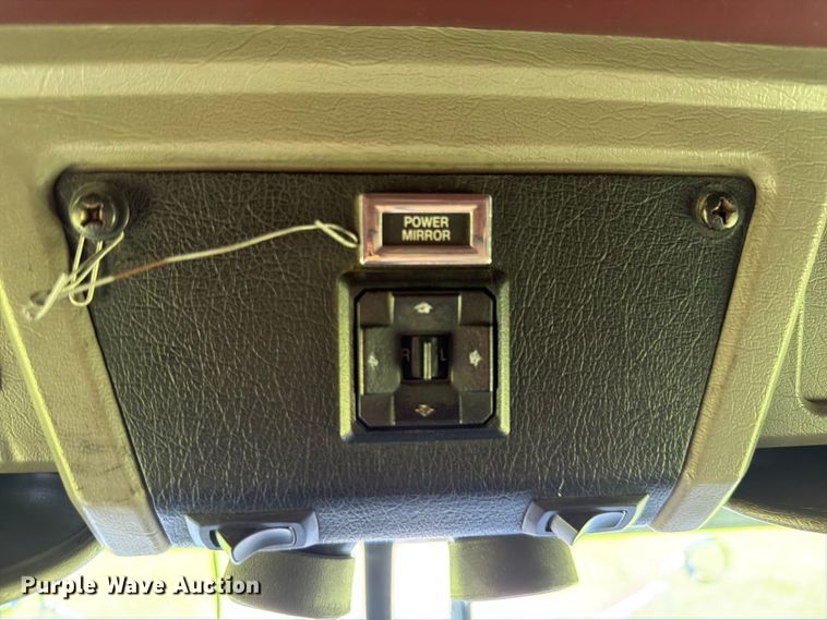 image for item EQ8007 2003 Kenworth T600 semi truck